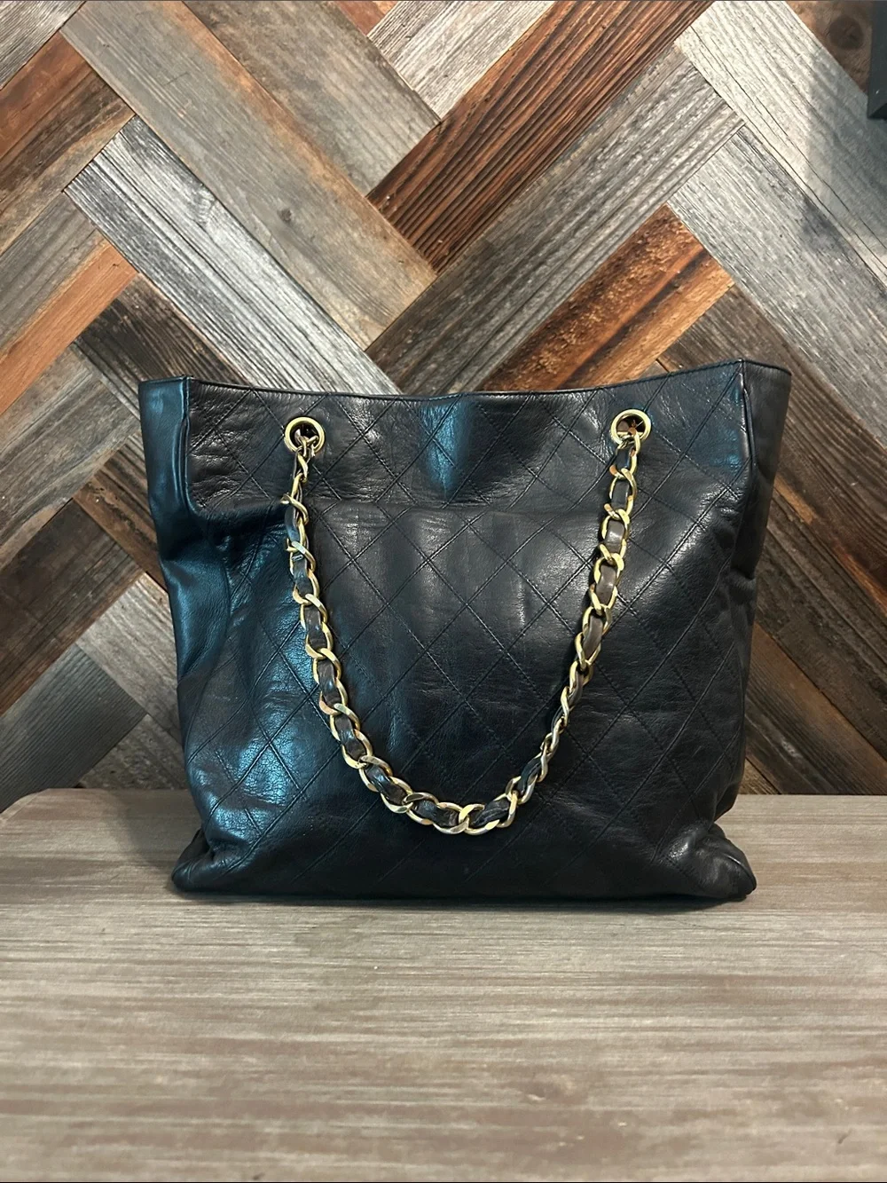 Vintage Chanel Quilted Lambskin Leather Tote Bag🎁